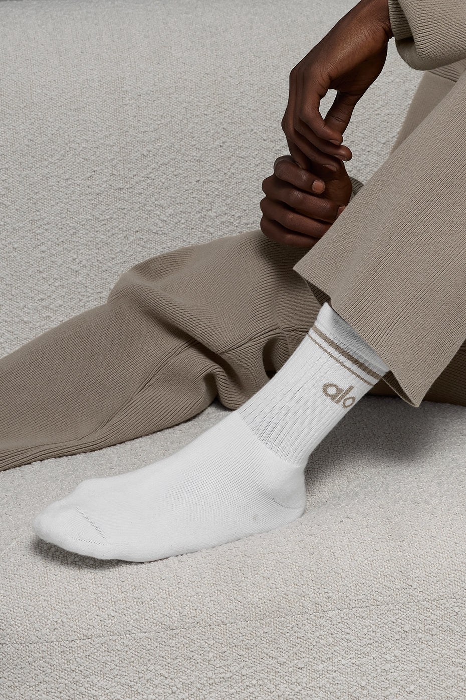 Unisex Half-Crew Throwback Sock - White/Light Cocoa