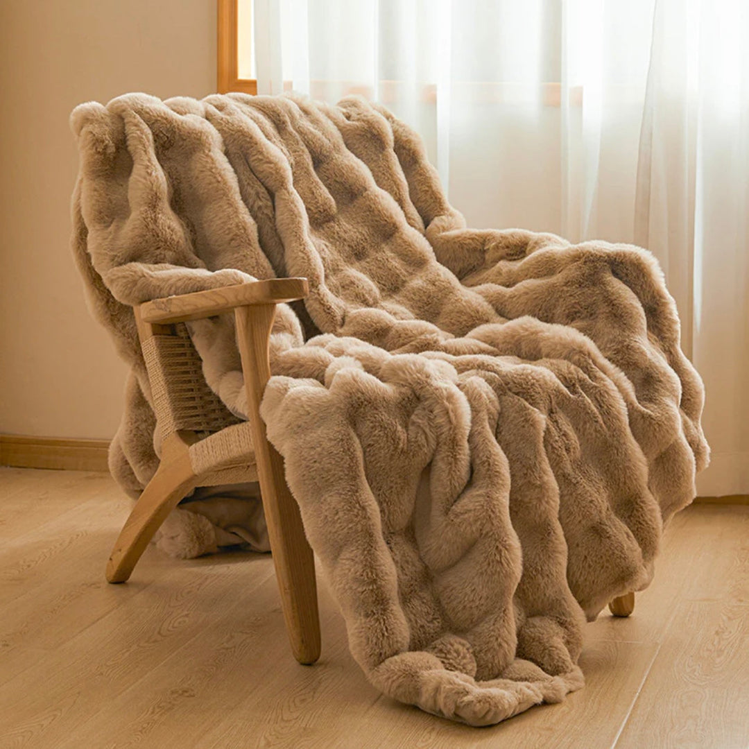 Luxe Fluffy Blanket - Emmey | Luxury Throw Blanket