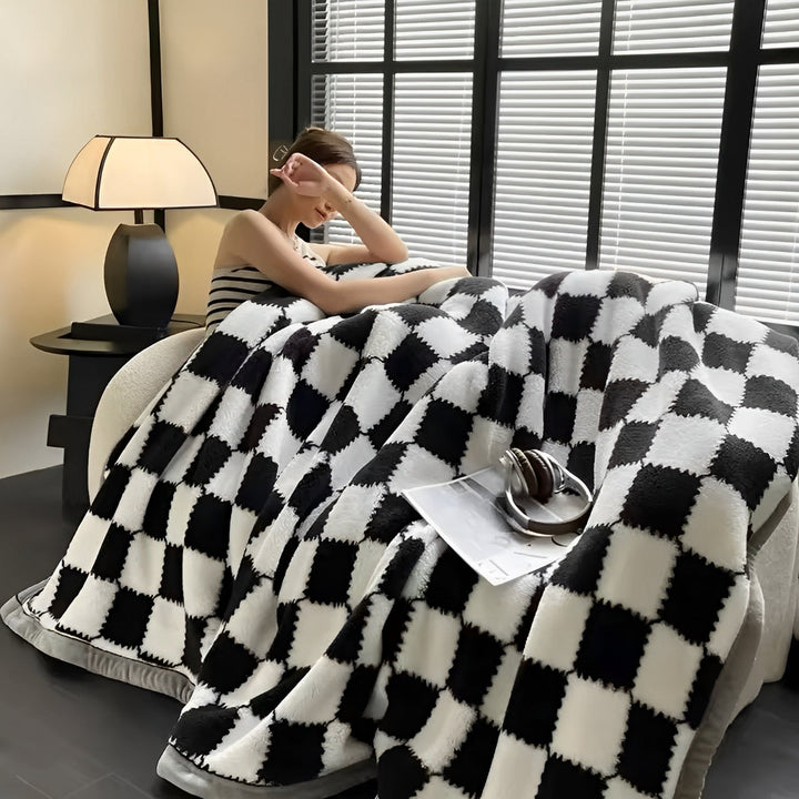 Maines | Luxe Throw Blanket