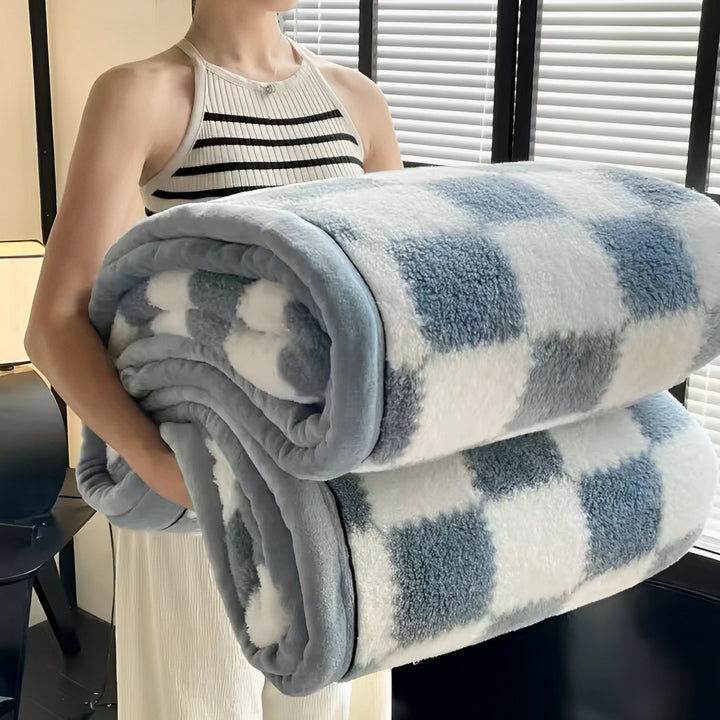 Maines | Luxe Throw Blanket