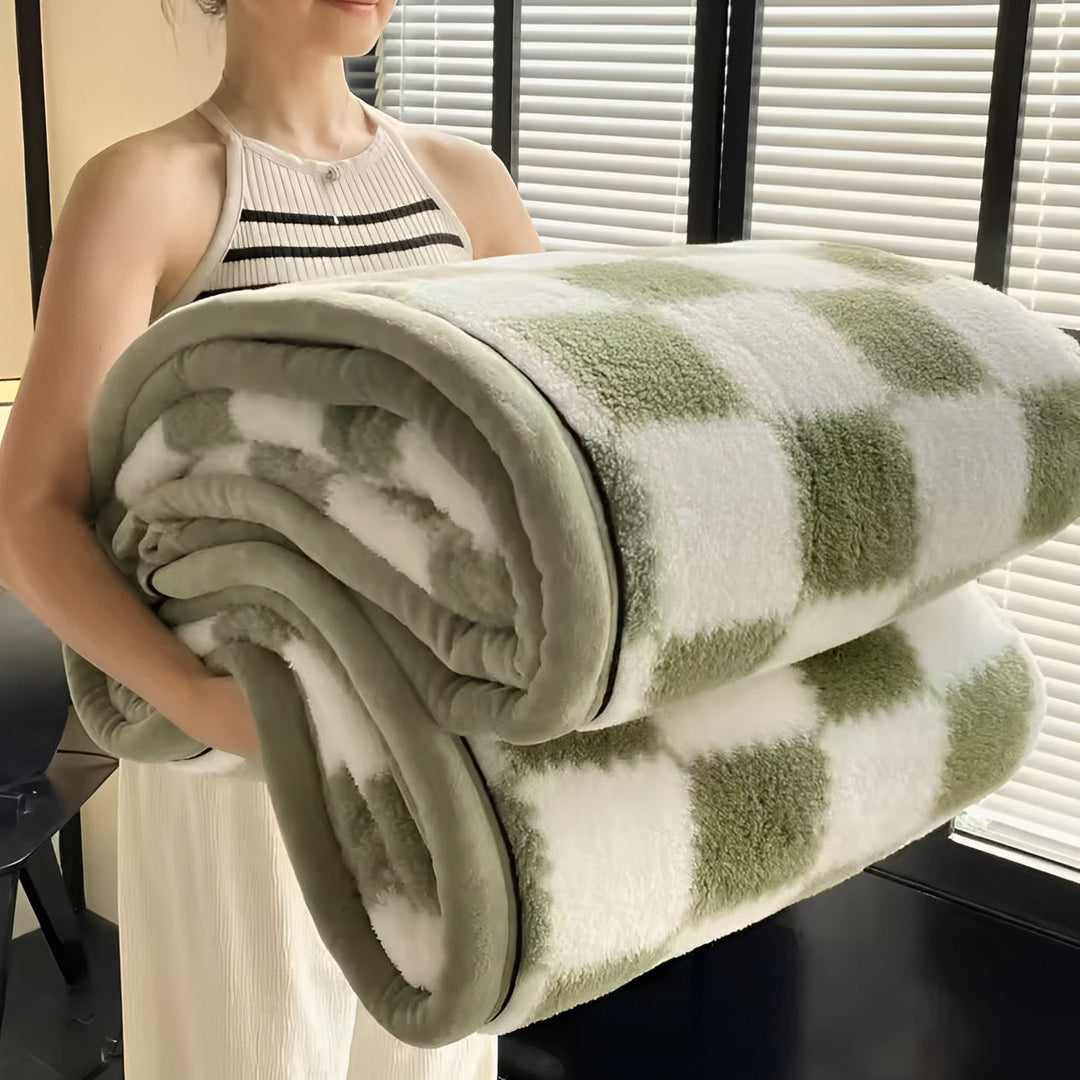 Maines | Luxe Throw Blanket